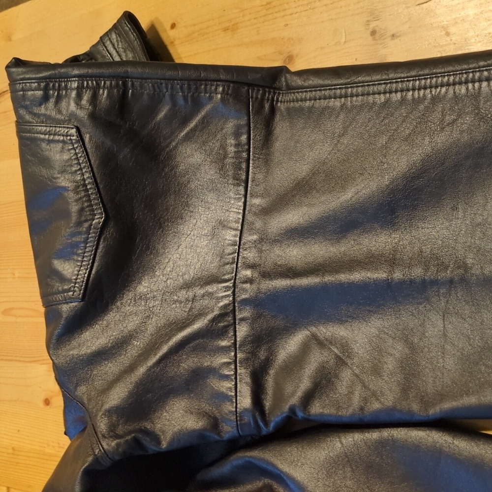 Vintage Chic: LA ROXX 1990's Black Leather Pants with Barrel/Balloon Legs - Picture 7 of 14